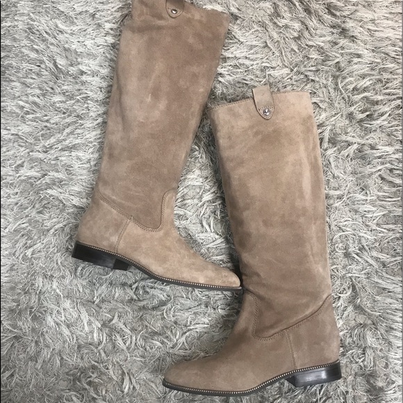 MICHAEL KORS BOOTS🔥 - Picture 2 of 9